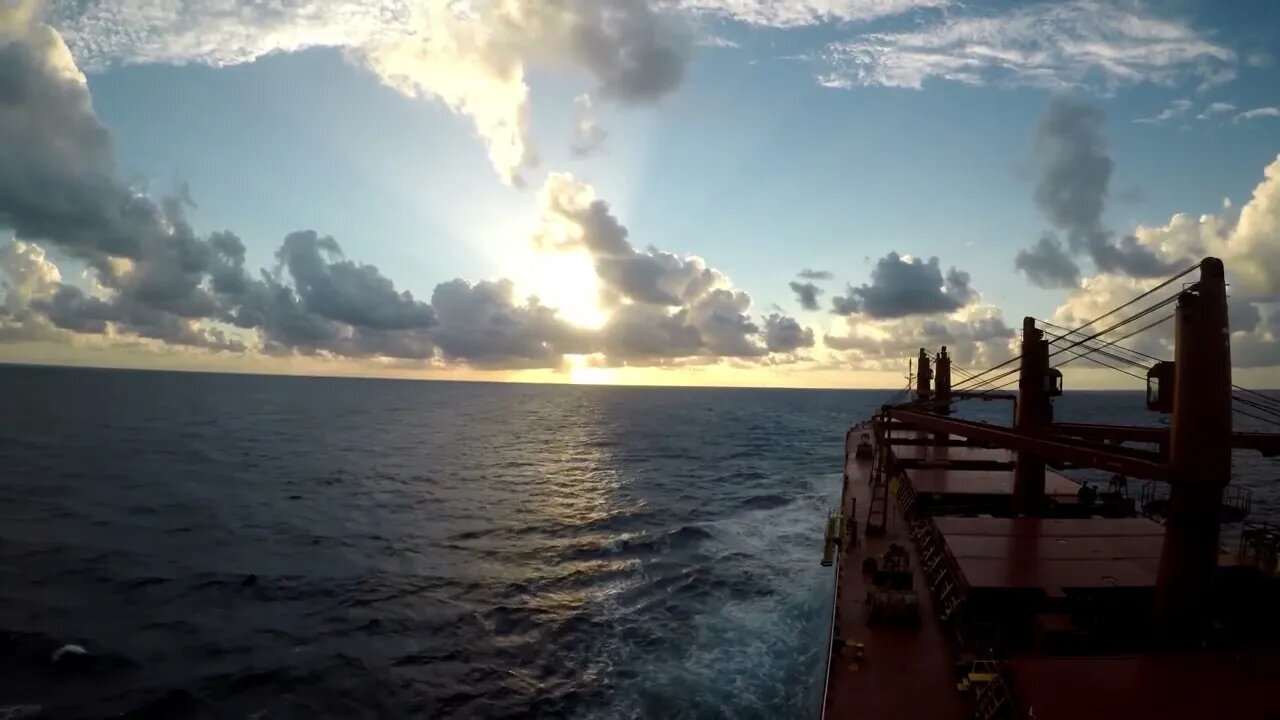 Sons de Mar Aberto em navegação