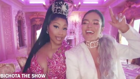 KAROL G MUY C4LIENTE SE DESATA Y PONE CELOSO A ANUEL EN GATUBELA🔥 EL BORICUA QUEDA HUMILLADO