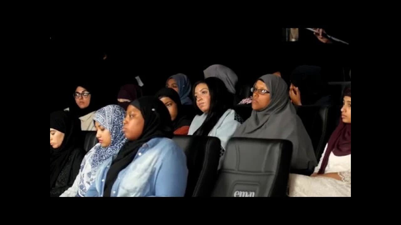 540-Are Hijabi Tutorial Youtubers Using and Sexualising Religion?.