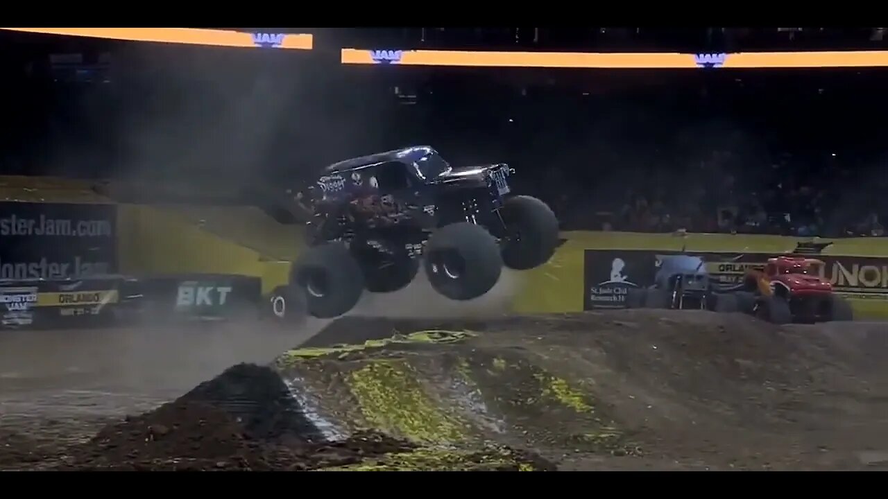 #07 MONSTER JAM=SEE WHAT HAPPENS DURING THE VIDEO SUBSCRIBE HELP ME POST MORE VIDEOS=Léo Sócrates