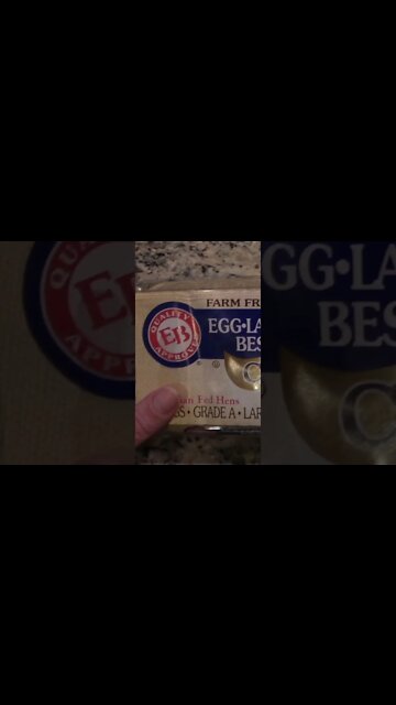 Eggland's Eggs Shell Defects? #Shorts 🍳