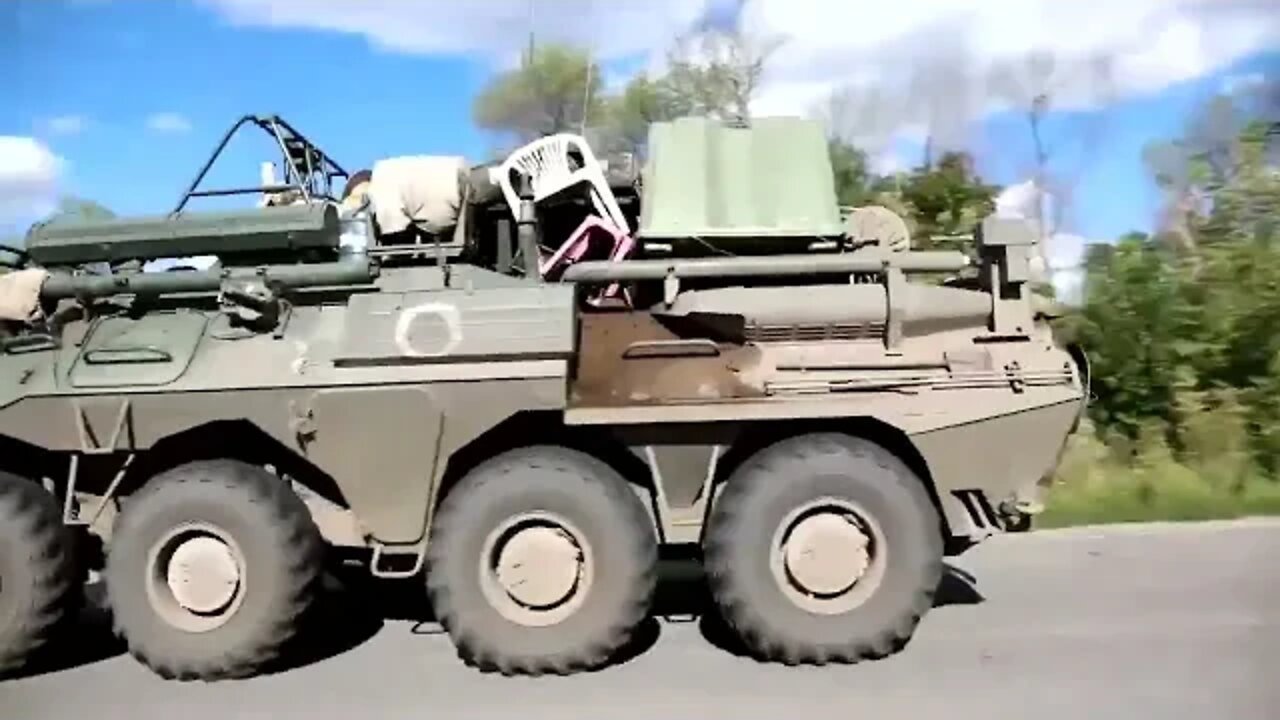 Inspiring shots of the transfer of long columns of Russian equipment to the Kharkov direction