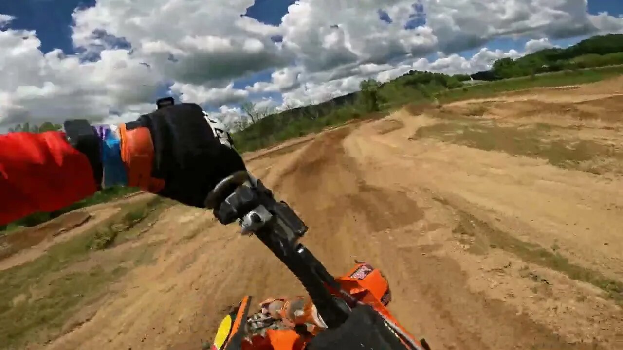 Settling into a groove at I-64 MX! (2023 KTM 450 SX-F Platform)