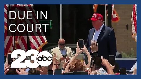 Trump due in court as competition campaigns