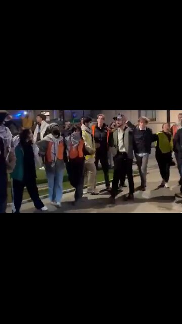 Students At Yale Preventing Another Jewish Student From Entering