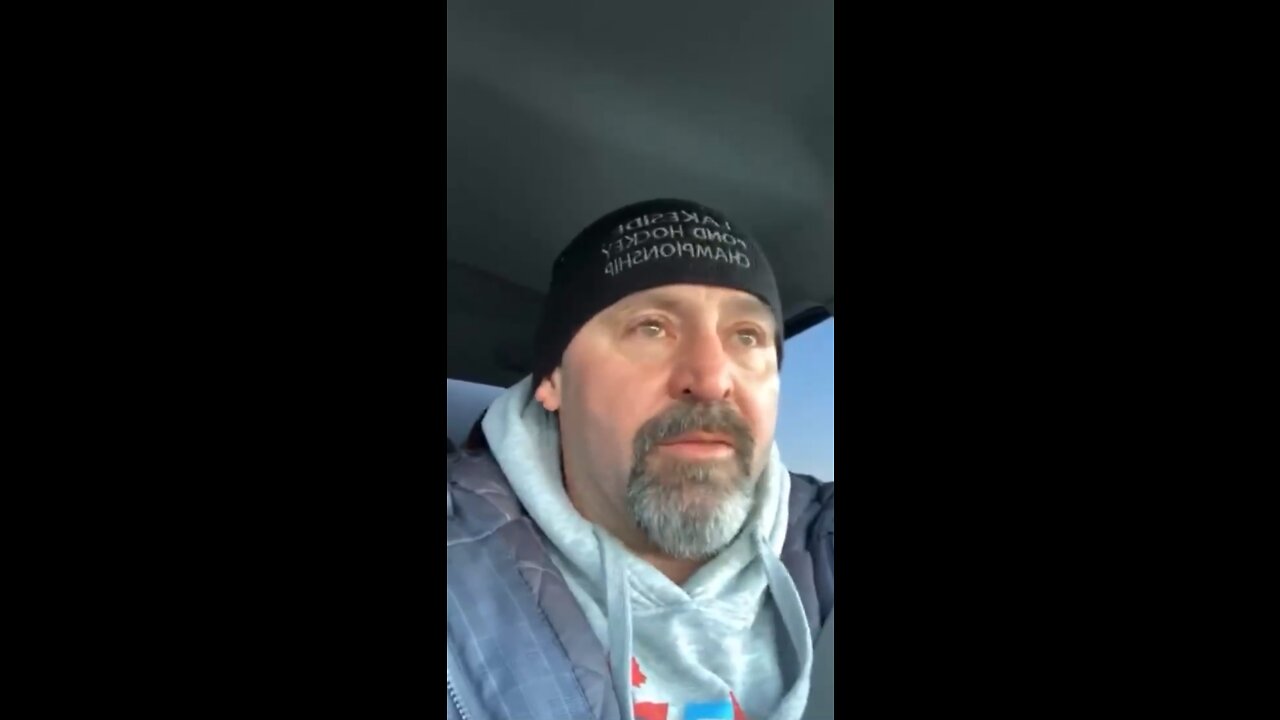 A trucker shares what the spirit of the #freedomconvoy is all about 🙏🏻