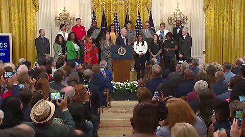 Biden Weirdly Tells Kids About "Great Ice Cream Places": "Daddy Owes You So Talk To Me Afterwards"