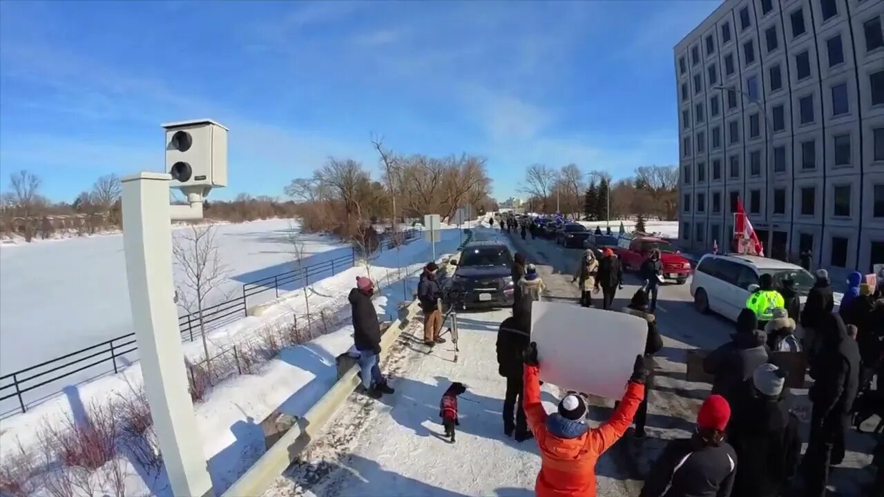 counter protest protesting the protest..lol