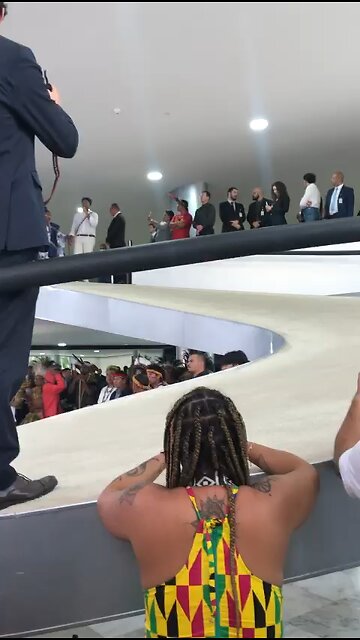 Em ritual de candomblé, Palácio do Planalto é consagrado a Exú; VEJA VÍDEO