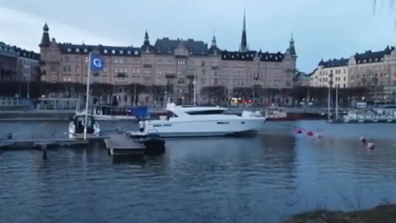 Quarantine Narvav., Djurgården and Waldemarsudfe. No people no traffic no bikes! [4k 60p]