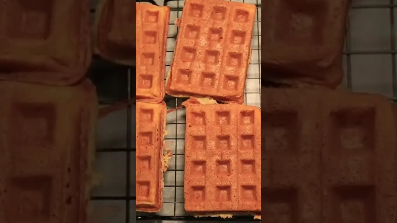 WAFFLE, SOURDOUGH WAFFLES