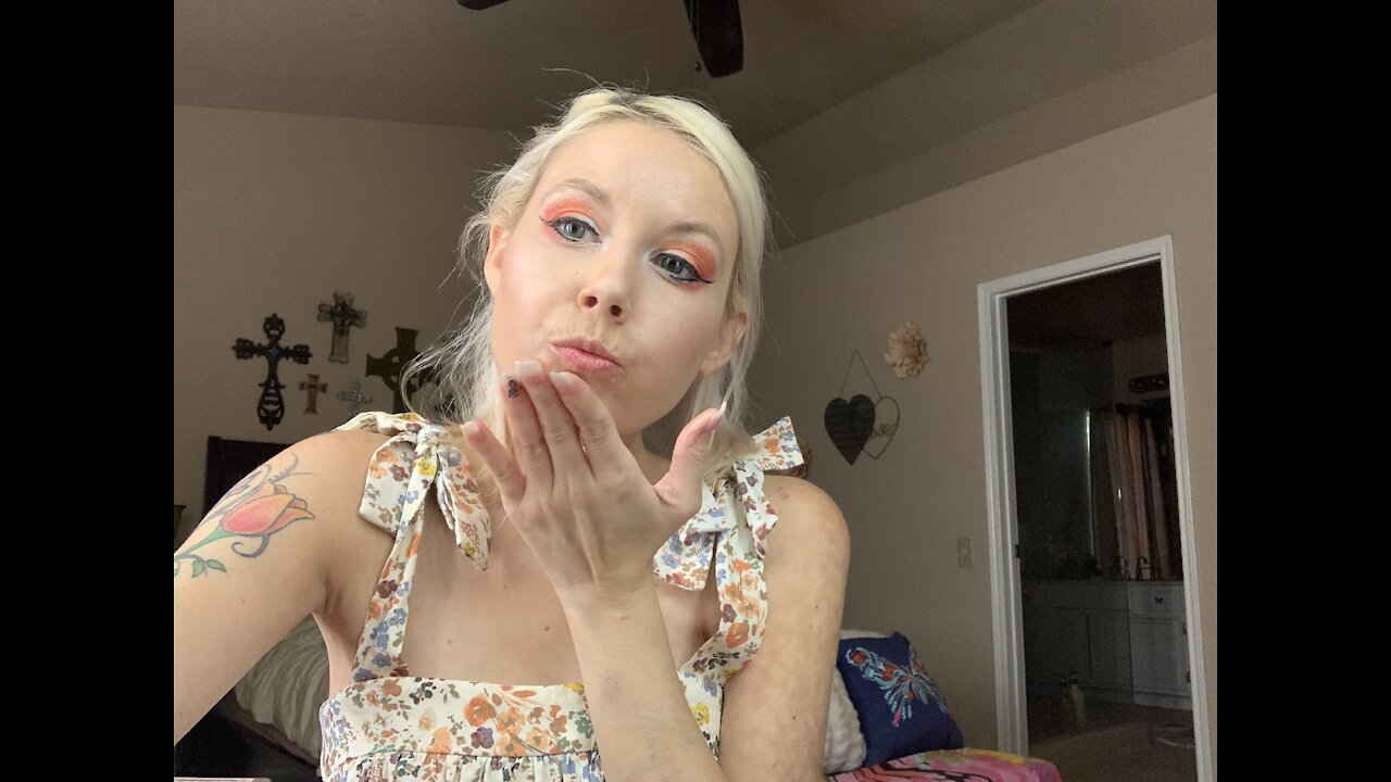 Get ready with me 🥰