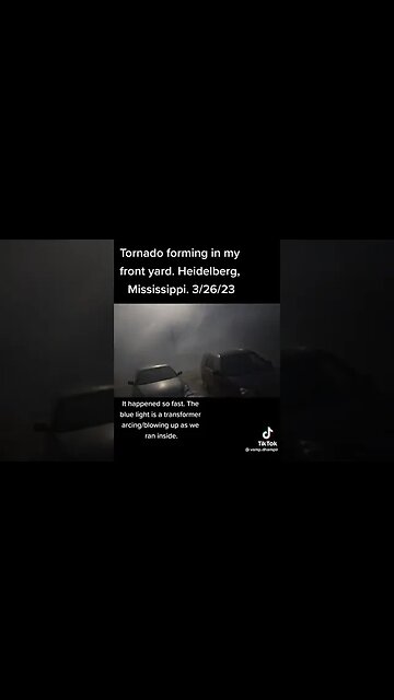footage of a tornado forming in Mississippi Watch