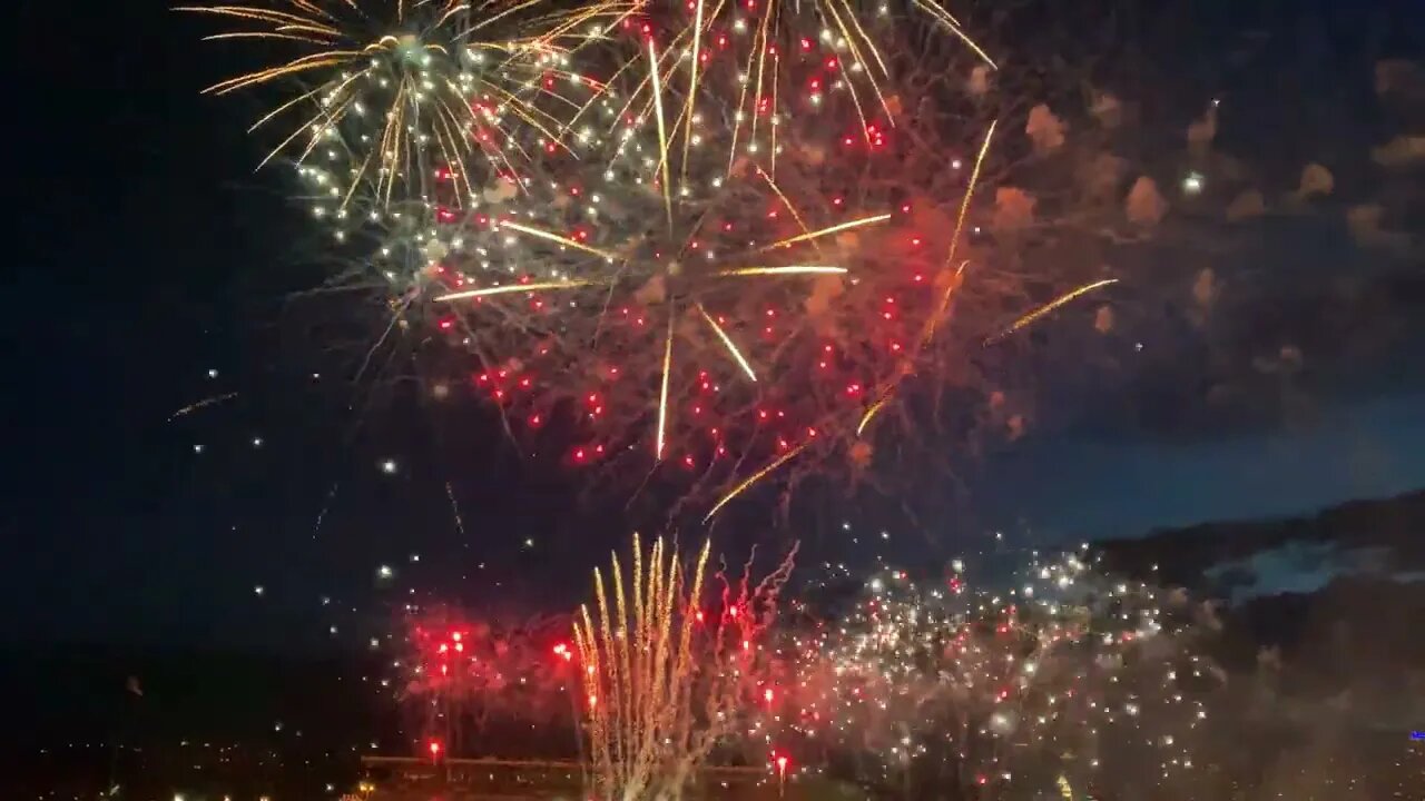 Fireworks 2160p