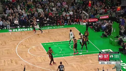 NBA@live-Tatum with the BIG pass across to Al and he. just. drains. it 👏👏👏