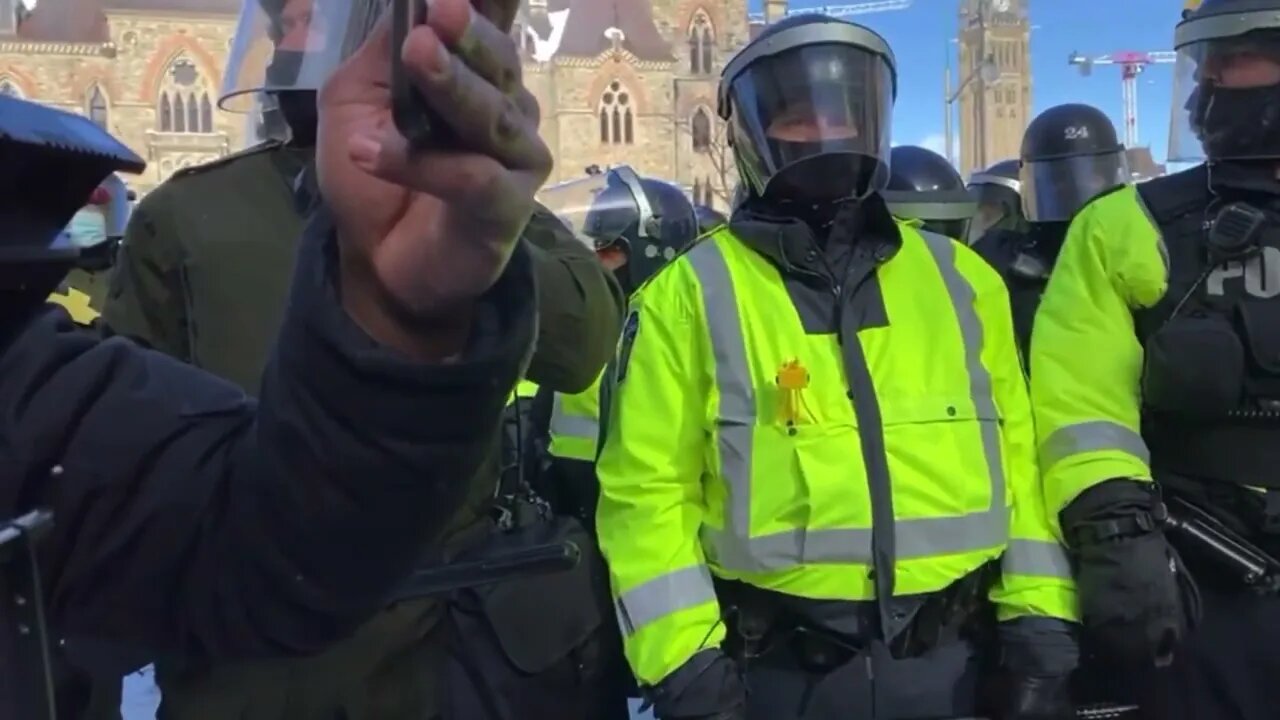 RIOT POLICE GET READY IN OTTAWA