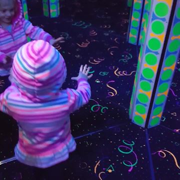 Little Girl Has A Hard Time Running Through a House of Mirrors