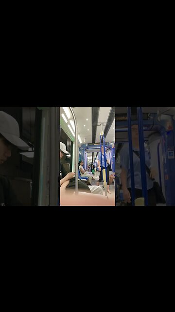 Lively Montréal metro ambience #viralvideo #montreal