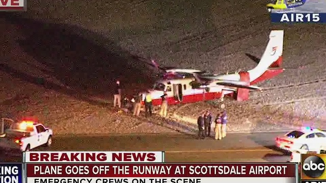 Plane veers off runway at Scottsdale airport