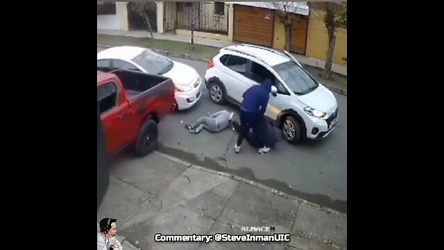 Robbers end up kissing the the truck's rear