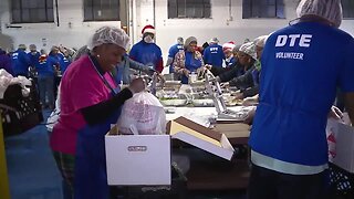 DTE teams up with Meals on Wheels to prepare nearly 6K meals