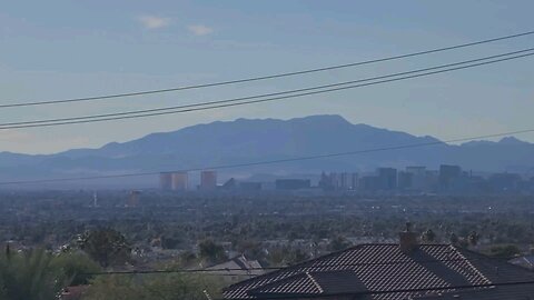 Did you see the skies over Las Vegas today? Check this out! 11.27.2024 #follow #weather #lasvegas