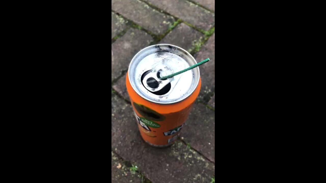 Lighting magnesium inside a aluminium can