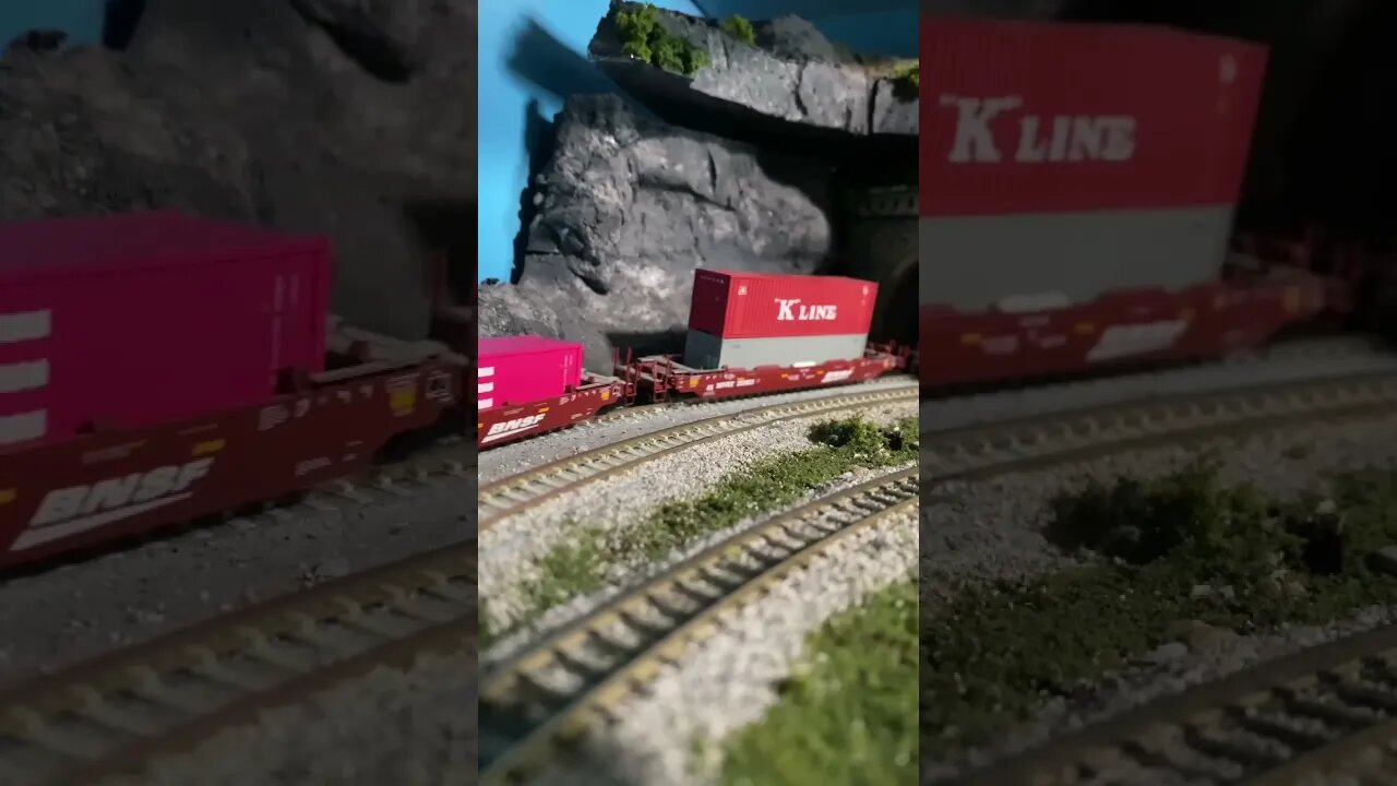 BNSF Dash9s struggling up the pass. Great Sound
