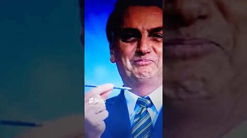 BOLSONARO USA CANETA E AJUDA SUA FAMÍLIA A FUGIR DAS AUTORIDADES?! #shorts #bolsonaro #lula #brasil