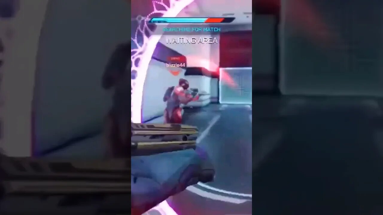 He hates being in the shorts... #splitgate #gaming #videogames #shorts #youtube #halo #indiegame