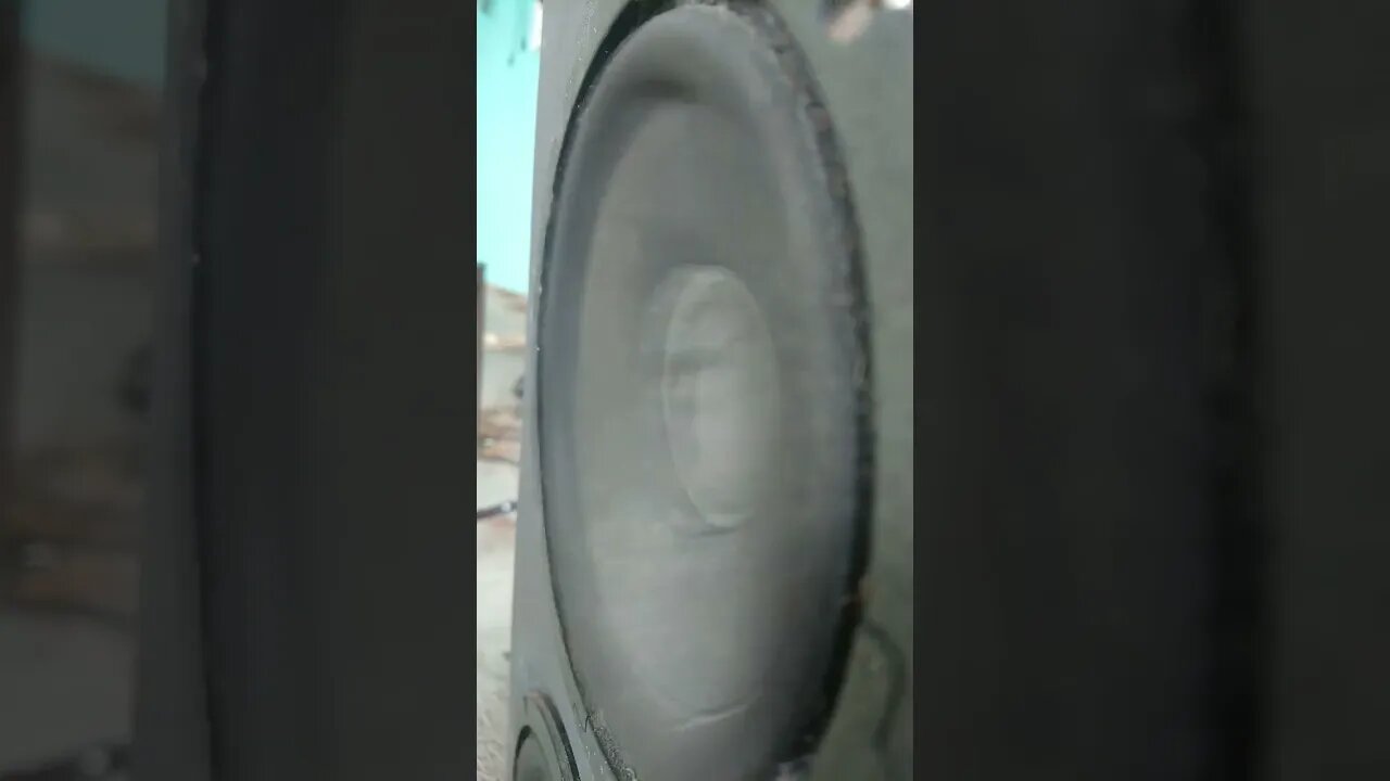 speaker cek.