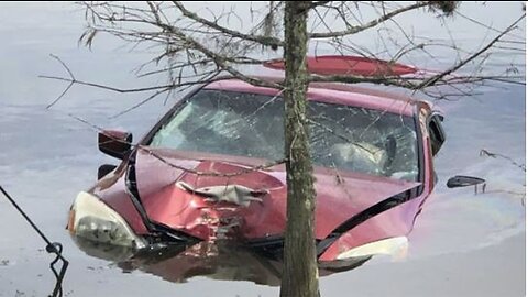 Heroes to be honored for rescuing woman from sinking car in Port St. Lucie