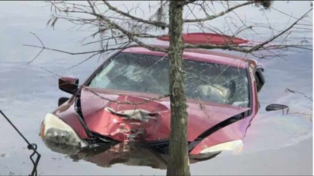 Heroes to be honored for rescuing woman from sinking car in Port St. Lucie