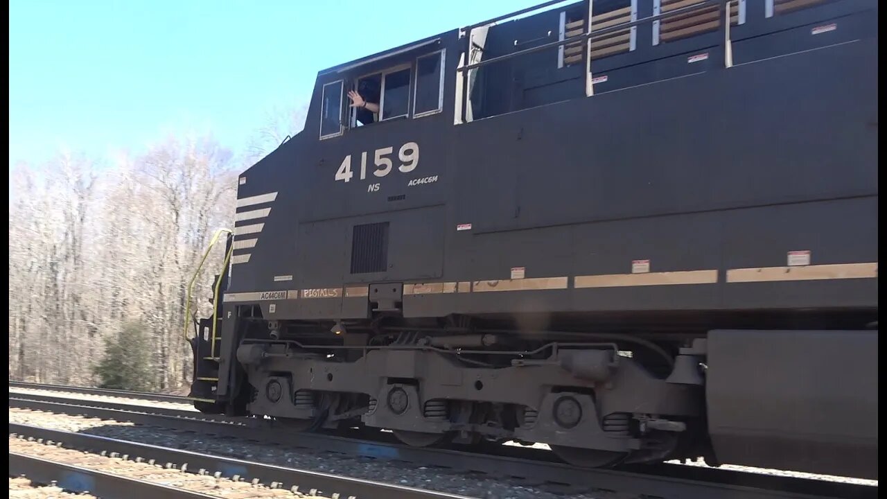 A Coal & intermodal go past at the same time.