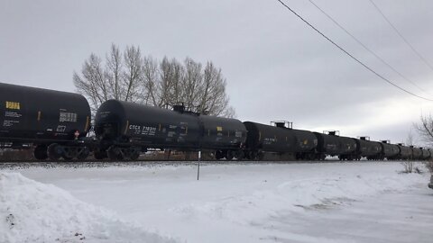 CP Rail Crude Oil Empties Head North At Balzac