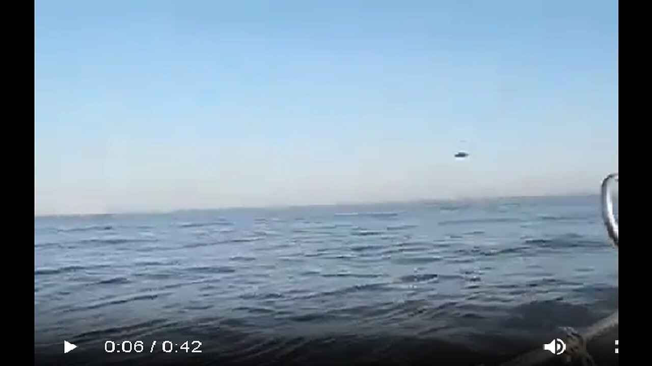 G008 Fighters chase the UFO, but the UFO escapes into the sea