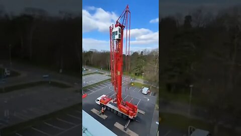 How a crane stows itself away