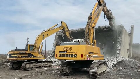 Liebherr 934 With Concrete Pulverizer & Cat 325B With Hydraulic Breaker-Sotiriadis/Labrianidis-1