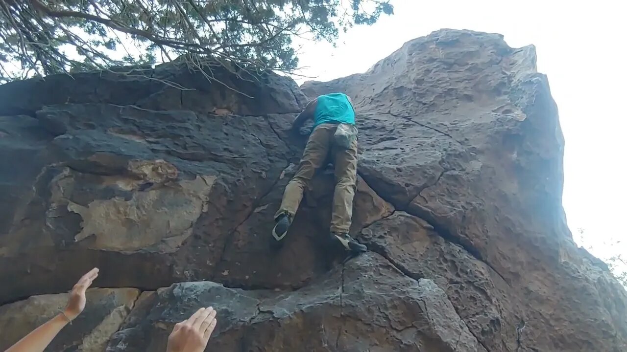 Bouldering Hueco Tanks 7-10 Split V-0