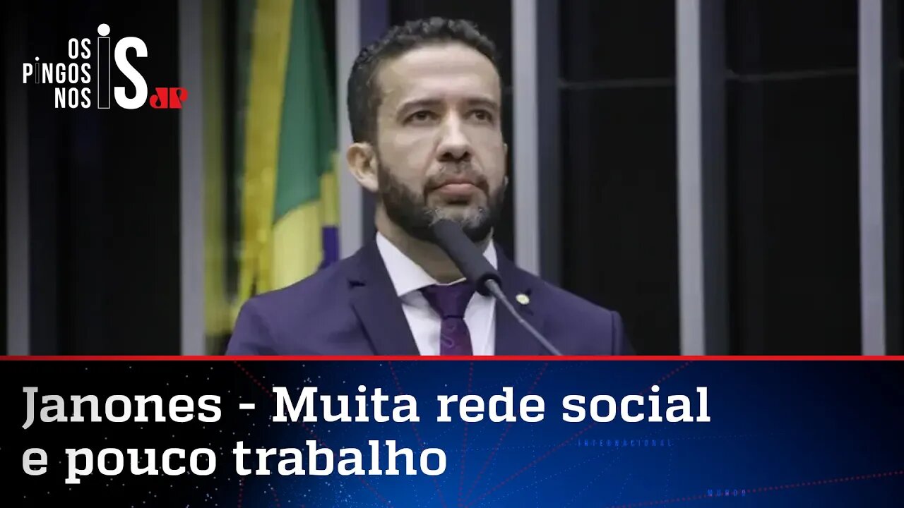 Janones trava benefícios para mulheres solteiras há mais de três meses