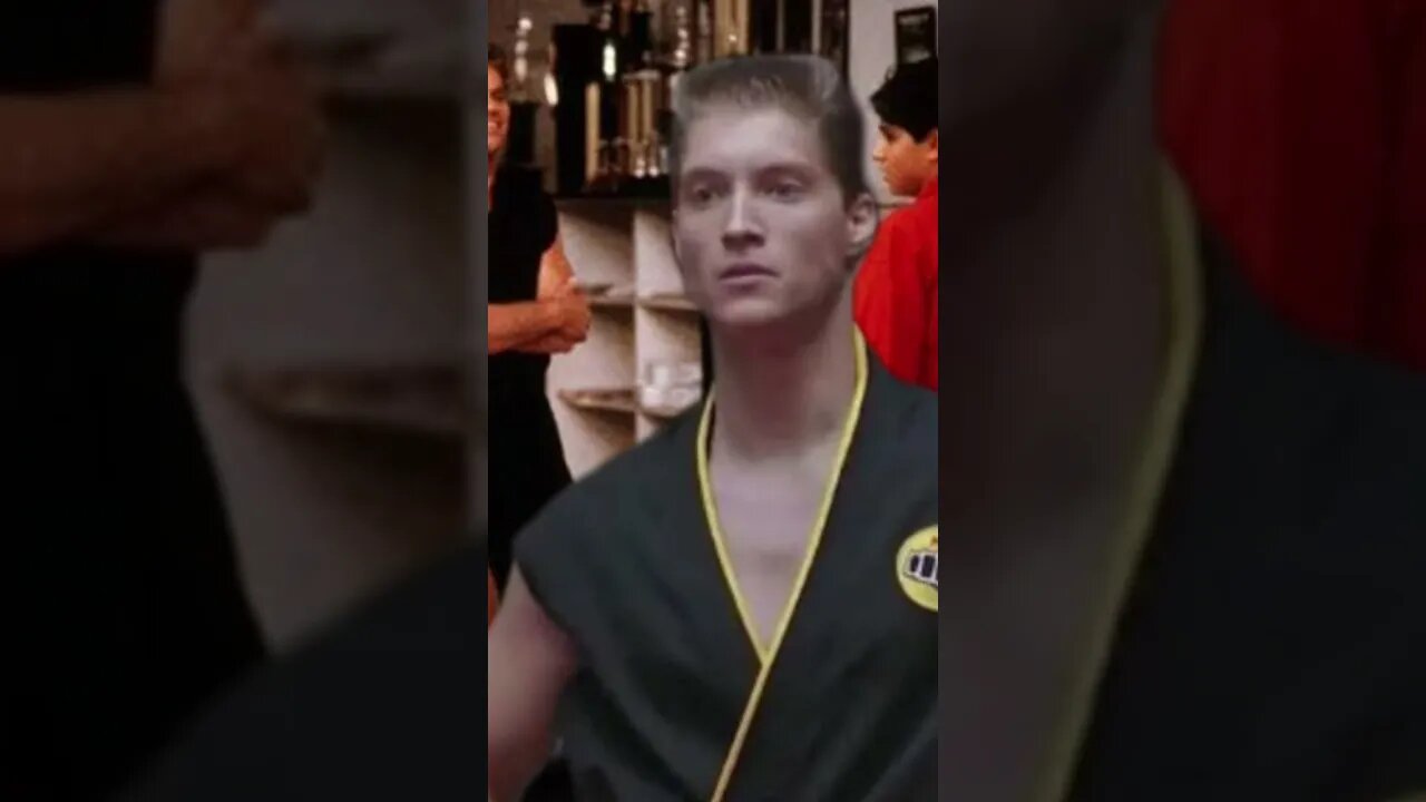 MIKE BARNES É O MELHOR LUTADOR TEEN DE KARATE KID E COBRA KAI ?