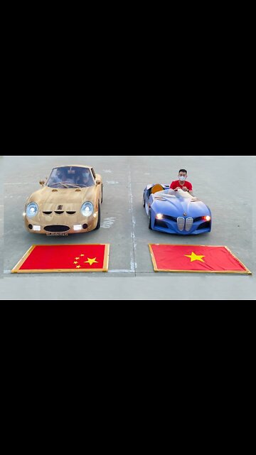 Unexpected Race Between Ferrari GTO and BMW 328 Hommage