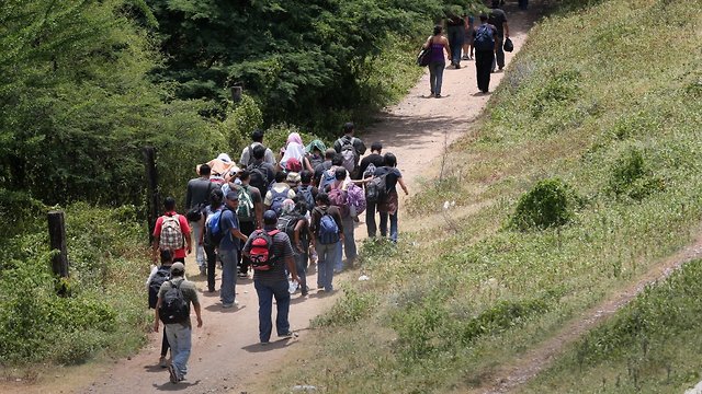 Migrant Caravan Continues Traveling North Through Mexico