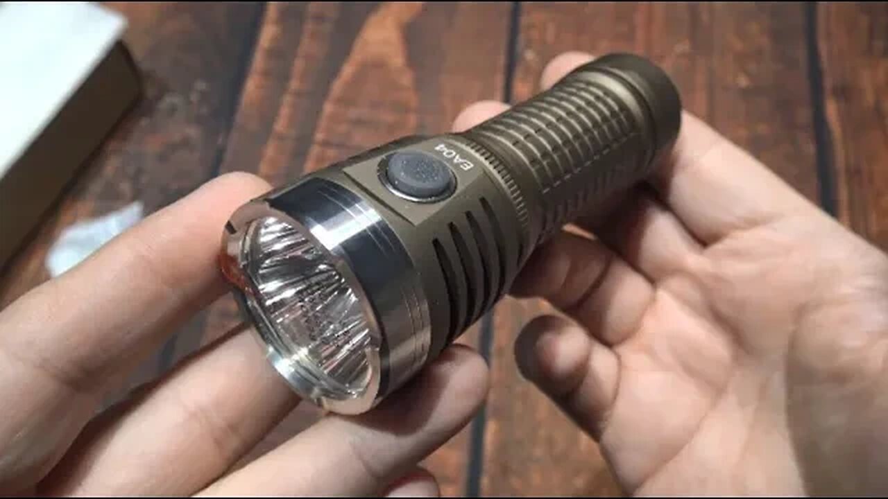 ASTROLUX EA04 Flashlight Review! (12,600 Lumens, With Four HP50 LED's!)