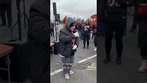 Lil bro was eating #shorts #tailgating #cincinnatibengals