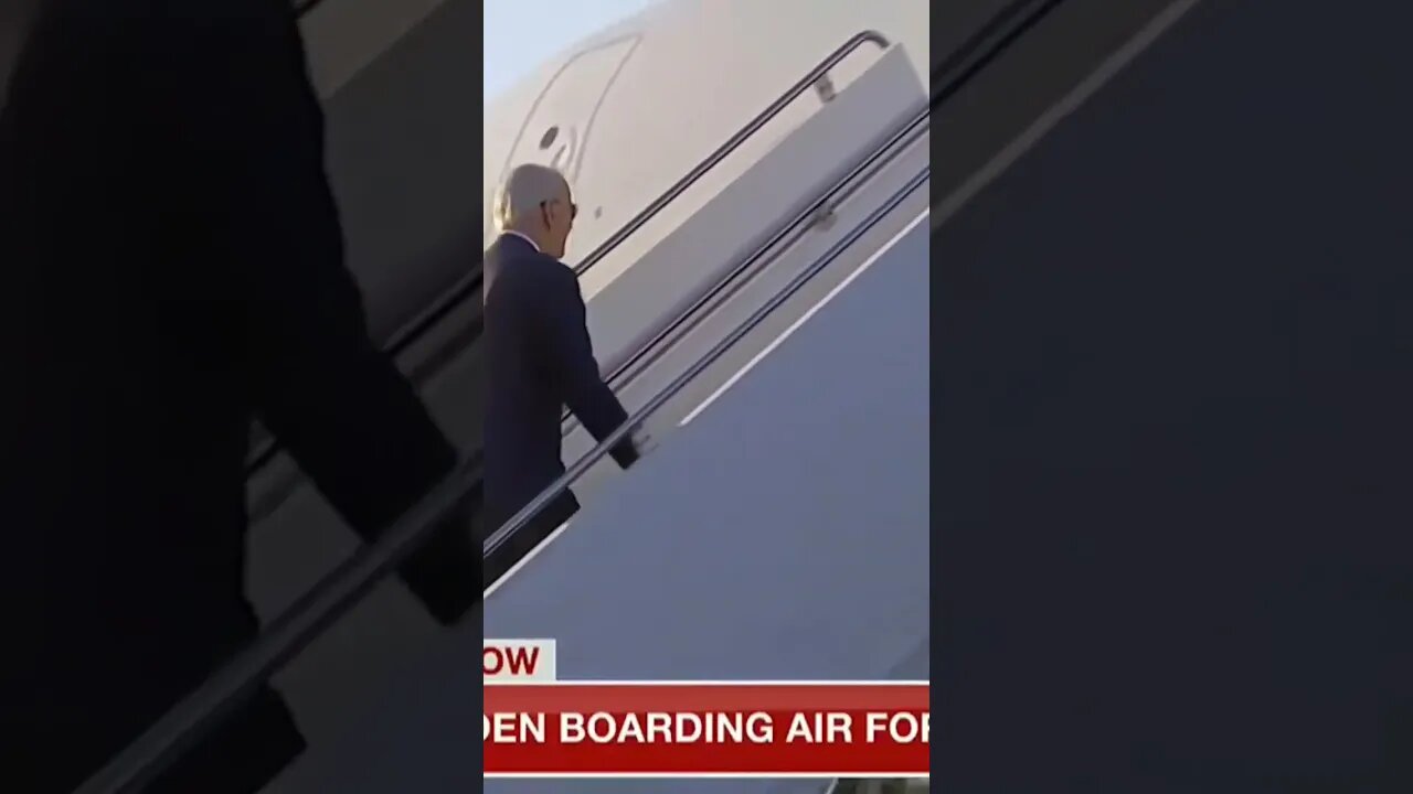 Whats Wrong with this Guy? Joe Biden tripped up the stairs again