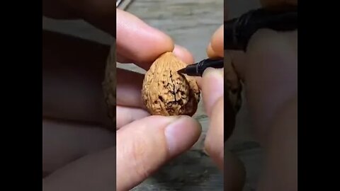 bendant walnut carving