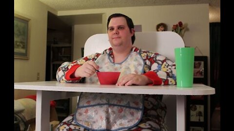 A LOS HOMBRES Y MUJERES INFANTILES: DEJEN DE ACTUAR Y SEAN USTEDES MISMOS, DIOS SABE QUE