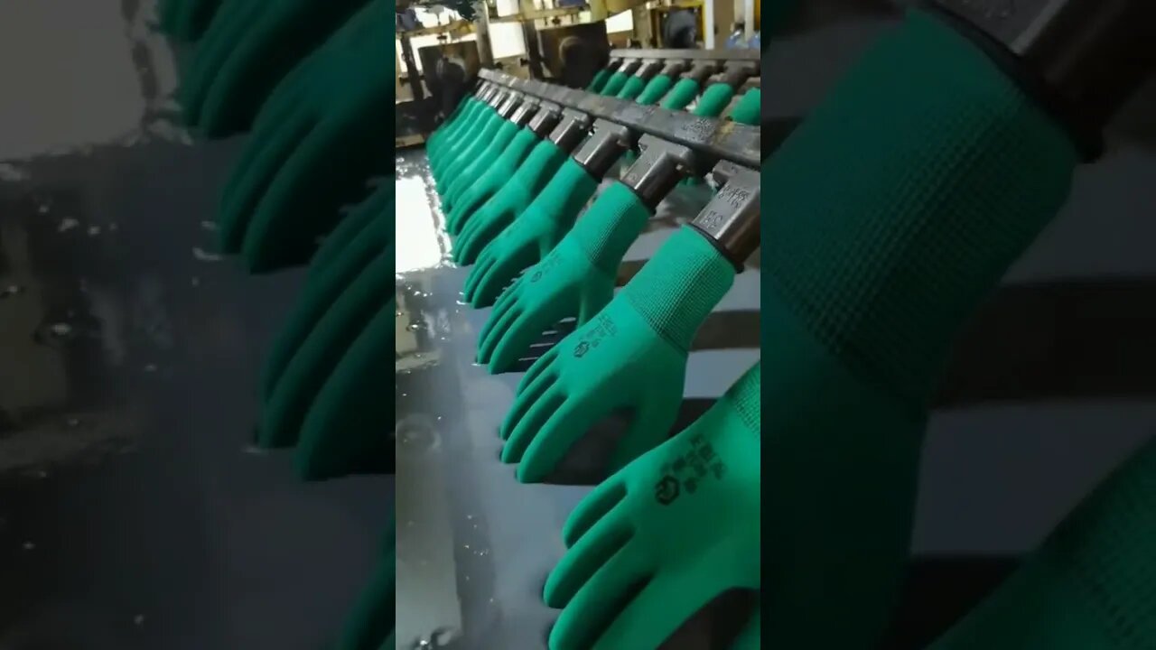 How glove protection is made