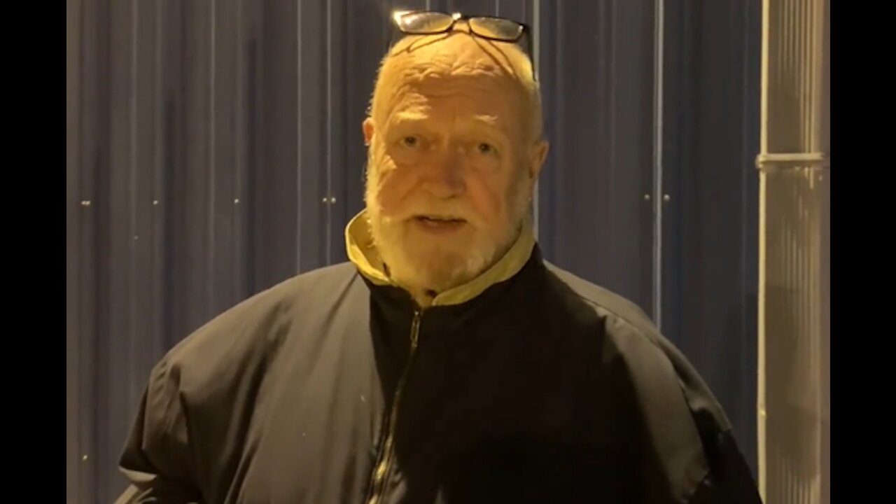 Man breaks down Prince Charles´ cryptic speech at COP26